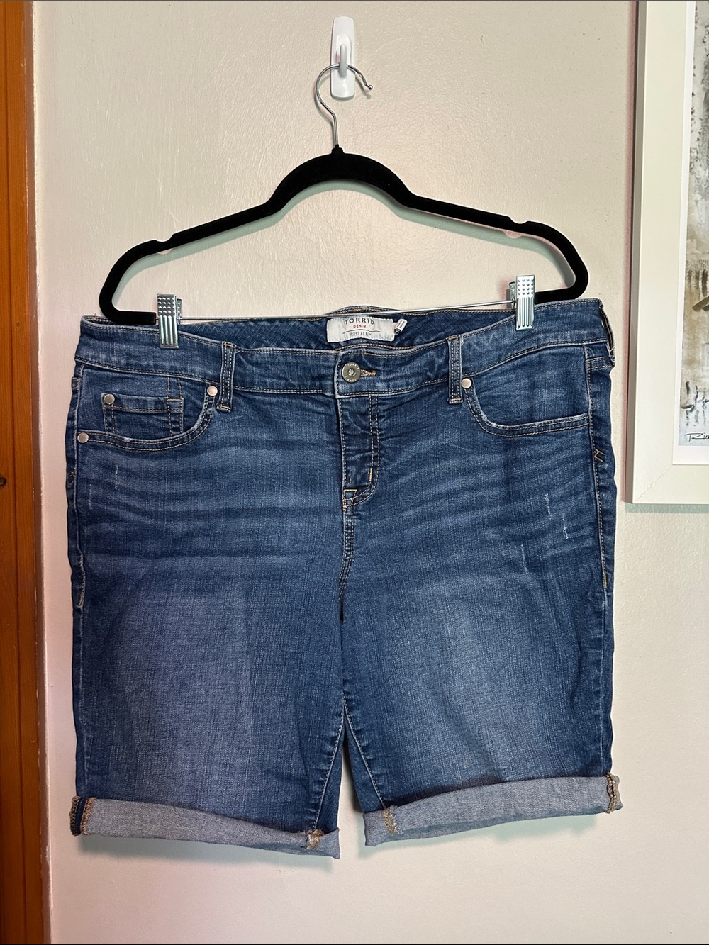 torrid Medium Wash Blue Boyfriend Denim Bermuda Shorts